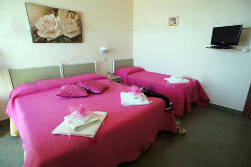 Hotel Brenta Viserbella di Rimini Buitenkant foto
