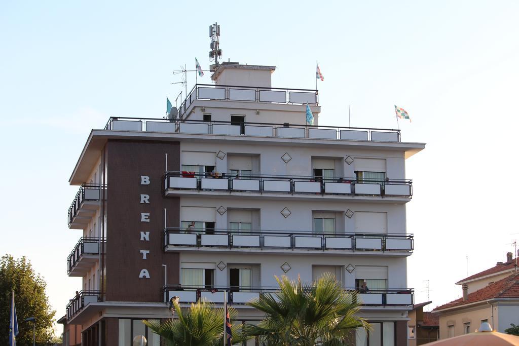 Hotel Brenta Viserbella di Rimini Buitenkant foto