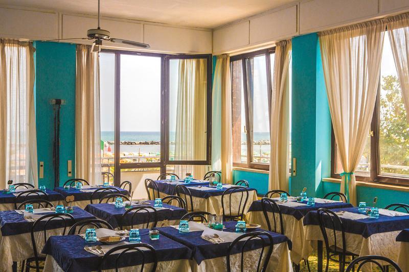 Hotel Brenta Viserbella di Rimini Buitenkant foto