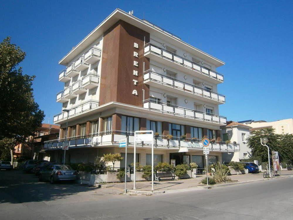 Hotel Brenta Viserbella di Rimini Buitenkant foto