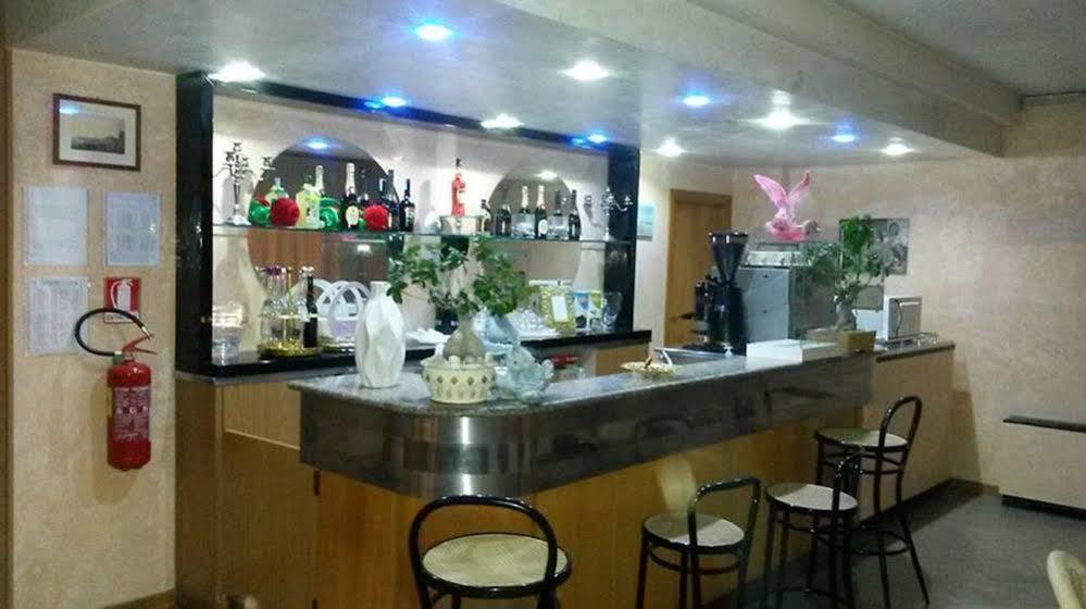 Hotel Brenta Viserbella di Rimini Buitenkant foto