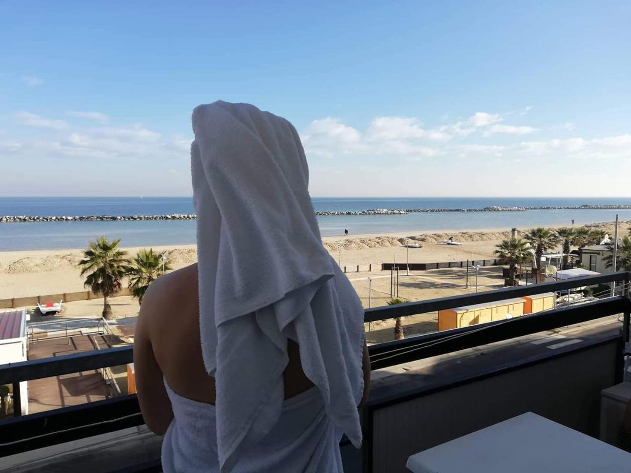 Hotel Brenta Viserbella di Rimini Buitenkant foto